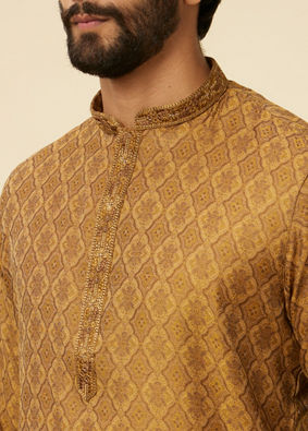 alt message - Manyavar Men Fawn Grid Patterned Kurta Set image number 1